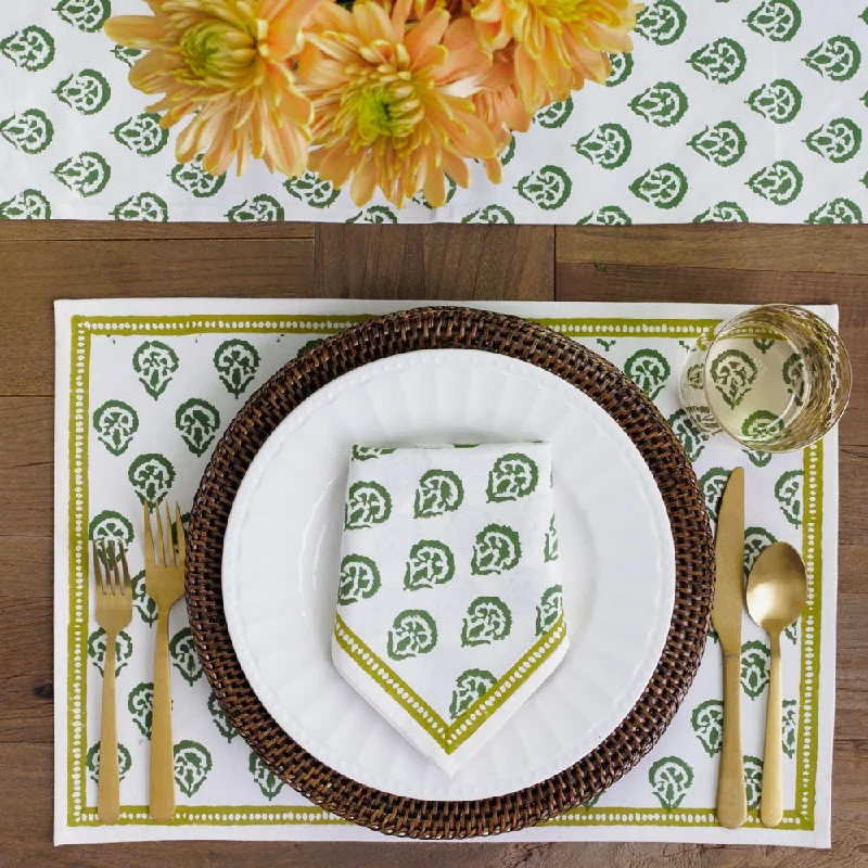 India Hicks Home Carnation Hunter Green Placemat | Set of 4