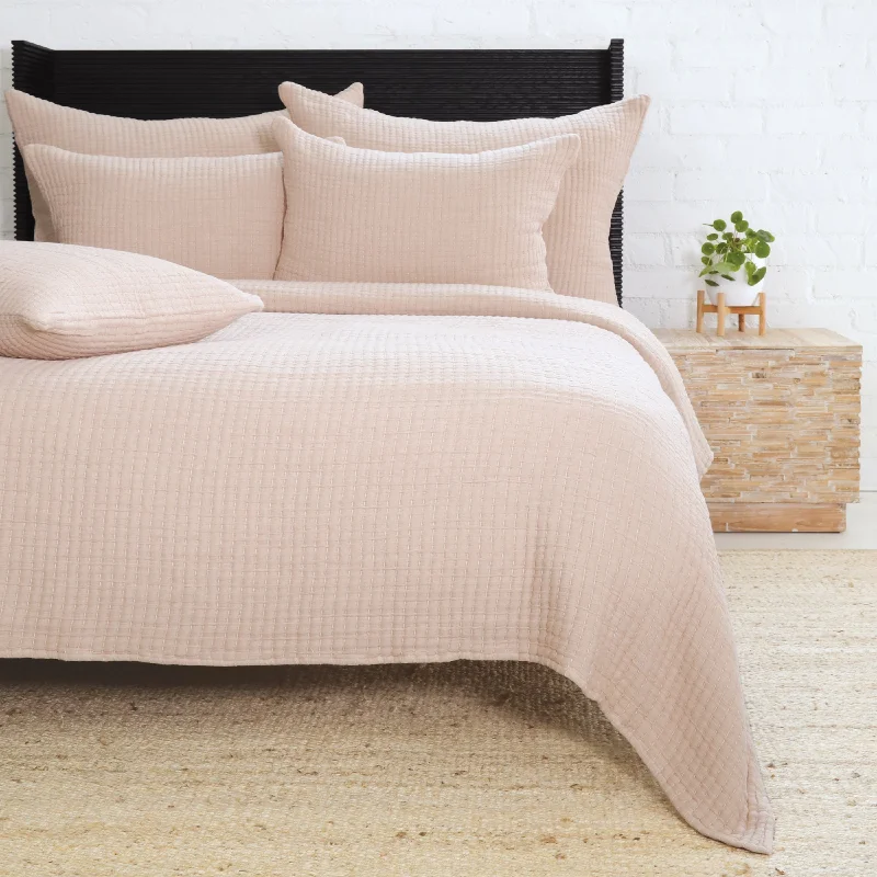 Vancouver Coverlet/Bedding