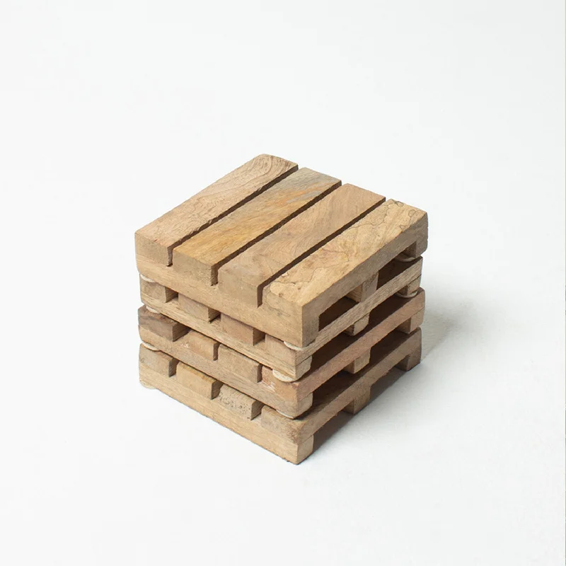 Moderna Wooden Coasters (10x10x2.5 Cm)